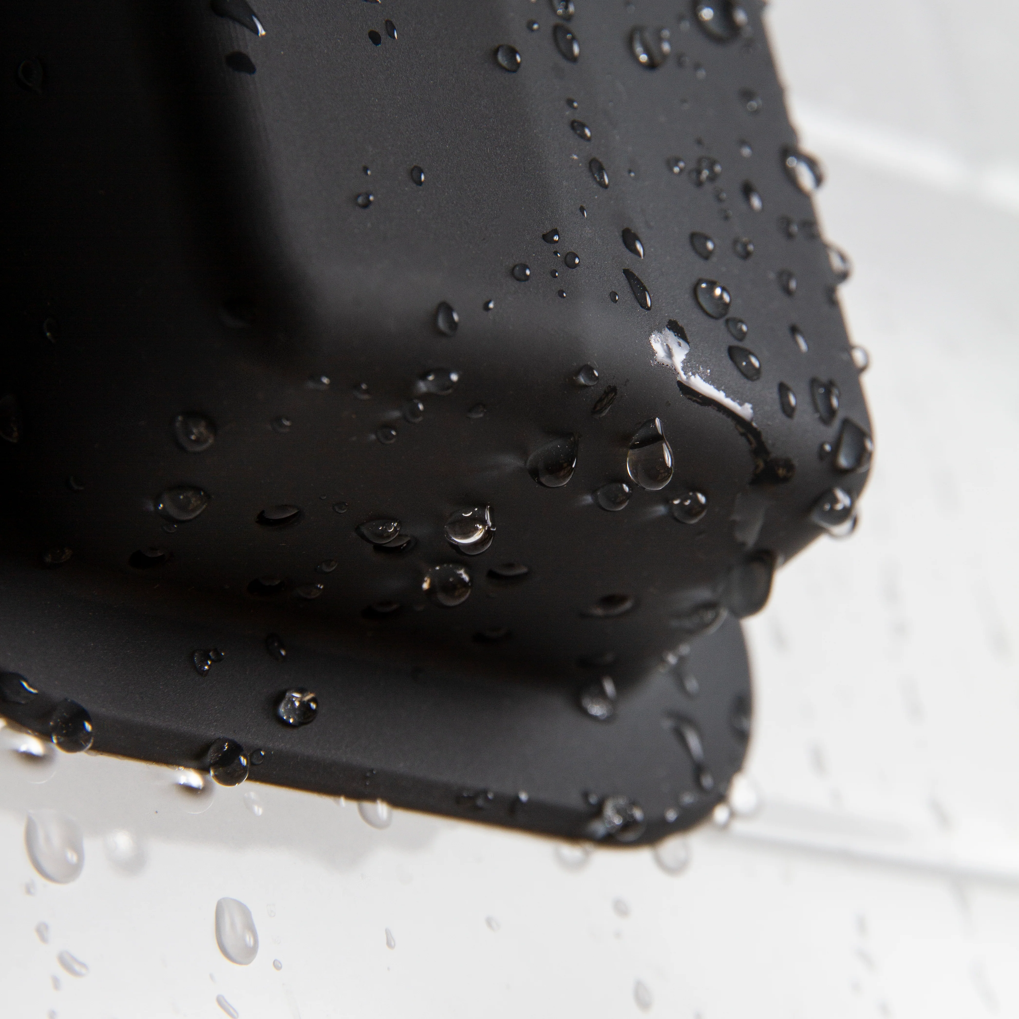 The Henry Essentials Holder - Image 4